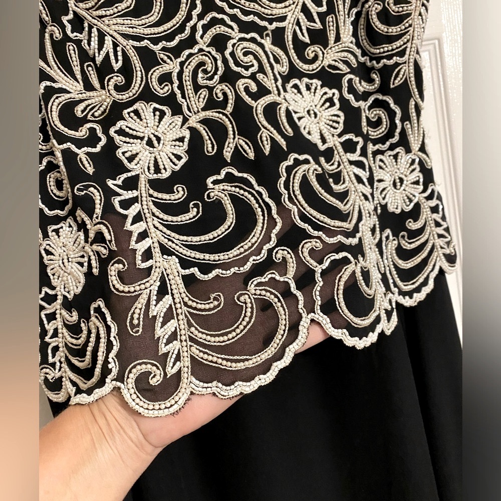 Evening dress. Size 14. Excellent condition - Picture 8 of 8